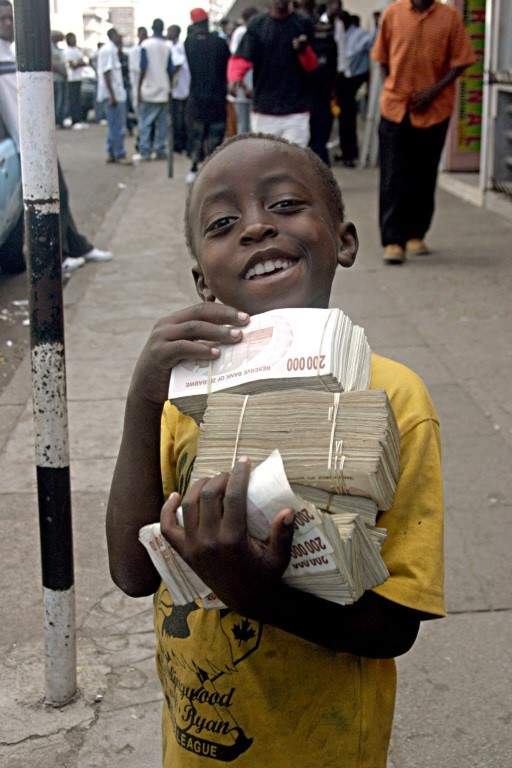 Zimbabwe S Hyperinflation How The Former Breadbasket Of Africa