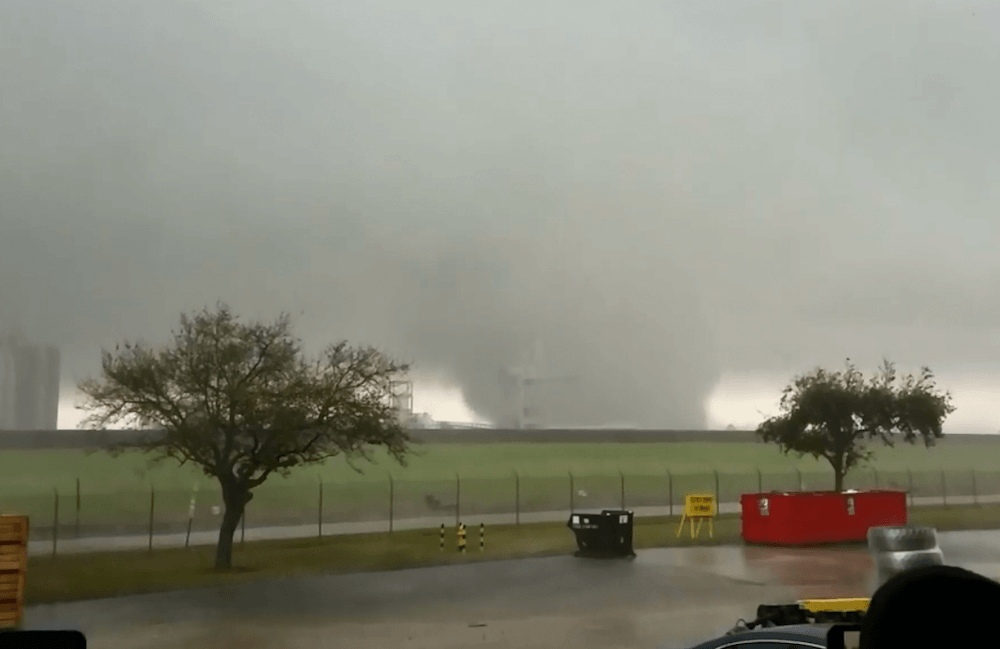 2017_New_Orleans_tornado_over_Michoud_area