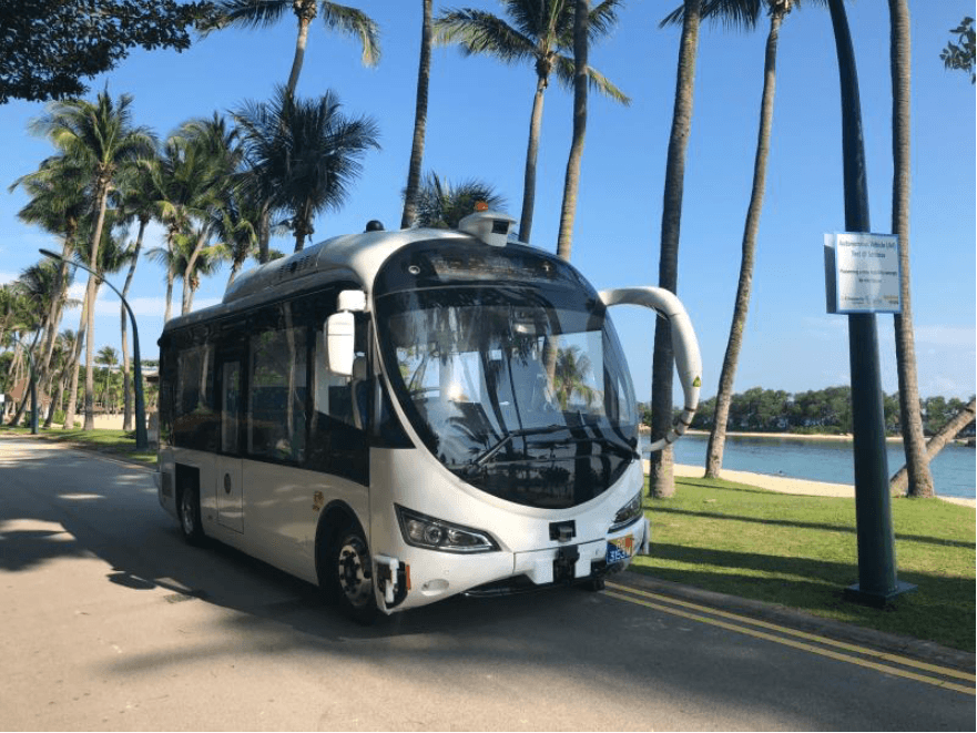 driverless bus singapore