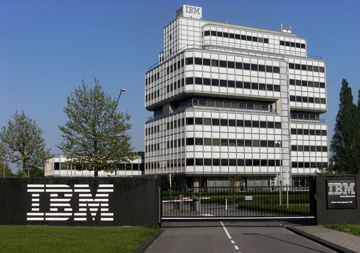 800px-20110425_Amsterdam_65_IBM_building