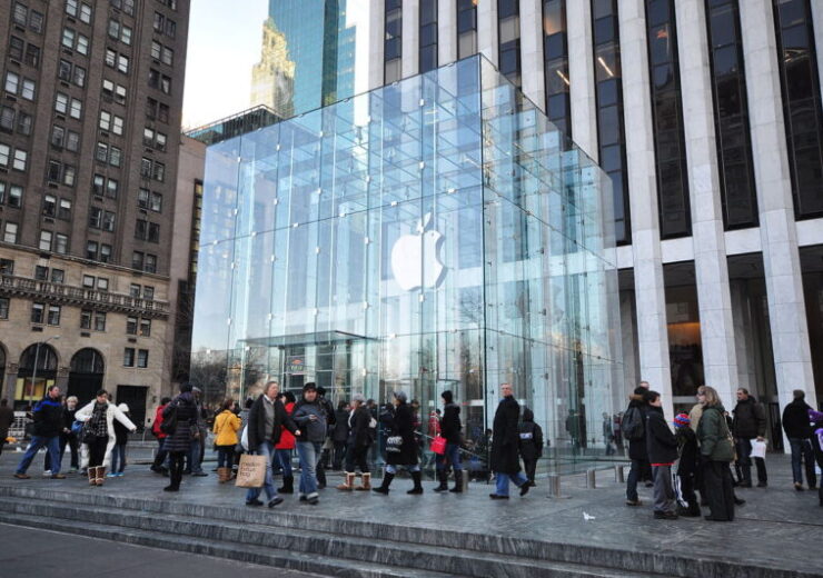 1200px-Apple_Store_-_Fifth_Avenue_(7181848534)